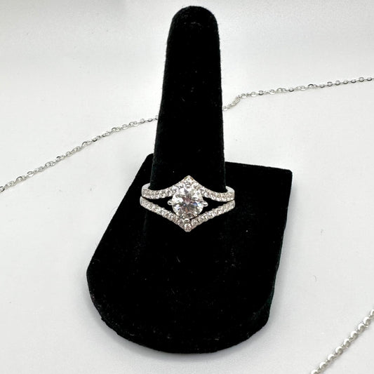 'Olivia' Moissanite Engagement Ring